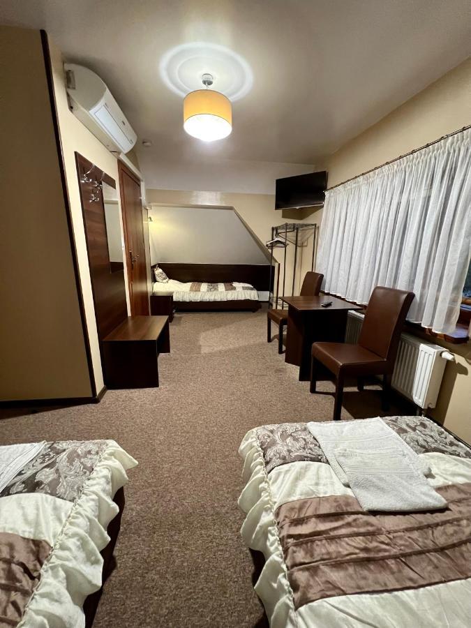 Apartamenty Ostrowiec - Pokoje Goscinne Centrum Ostrowiec Świętokrzyski Εξωτερικό φωτογραφία