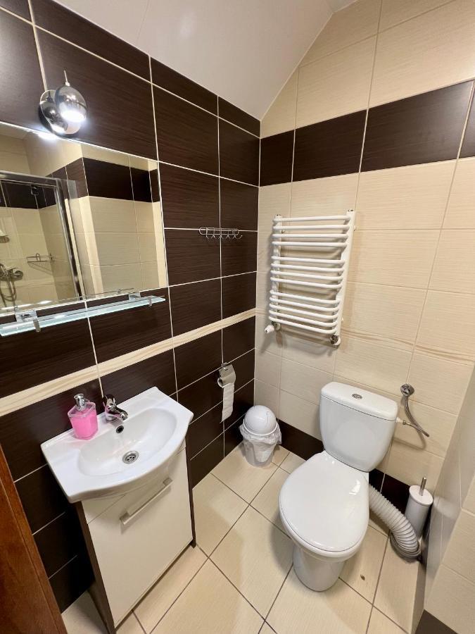 Apartamenty Ostrowiec - Pokoje Goscinne Centrum Ostrowiec Świętokrzyski Εξωτερικό φωτογραφία