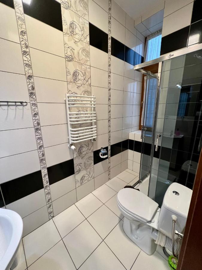 Apartamenty Ostrowiec - Pokoje Goscinne Centrum Ostrowiec Świętokrzyski Εξωτερικό φωτογραφία