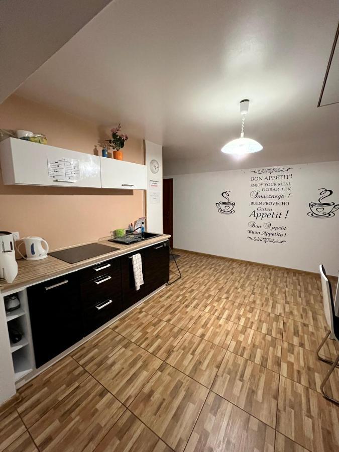 Apartamenty Ostrowiec - Pokoje Goscinne Centrum Ostrowiec Świętokrzyski Εξωτερικό φωτογραφία